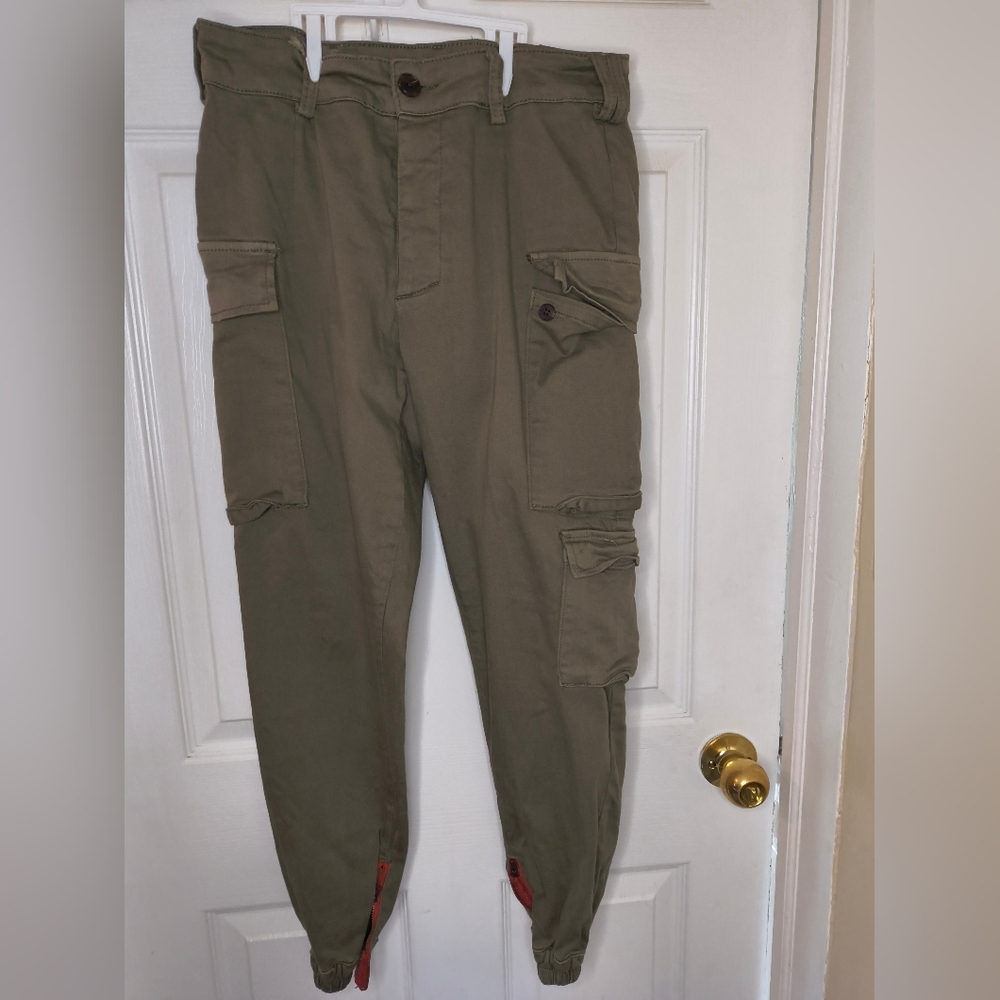 Olive Green Women's Cargo Pants 👖